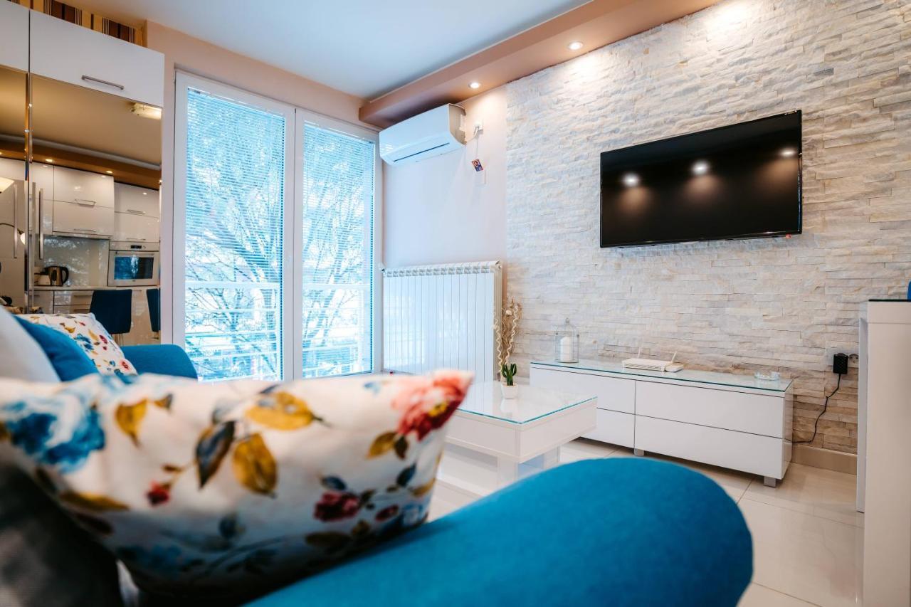 Turist Apartment Ниш Екстер'єр фото