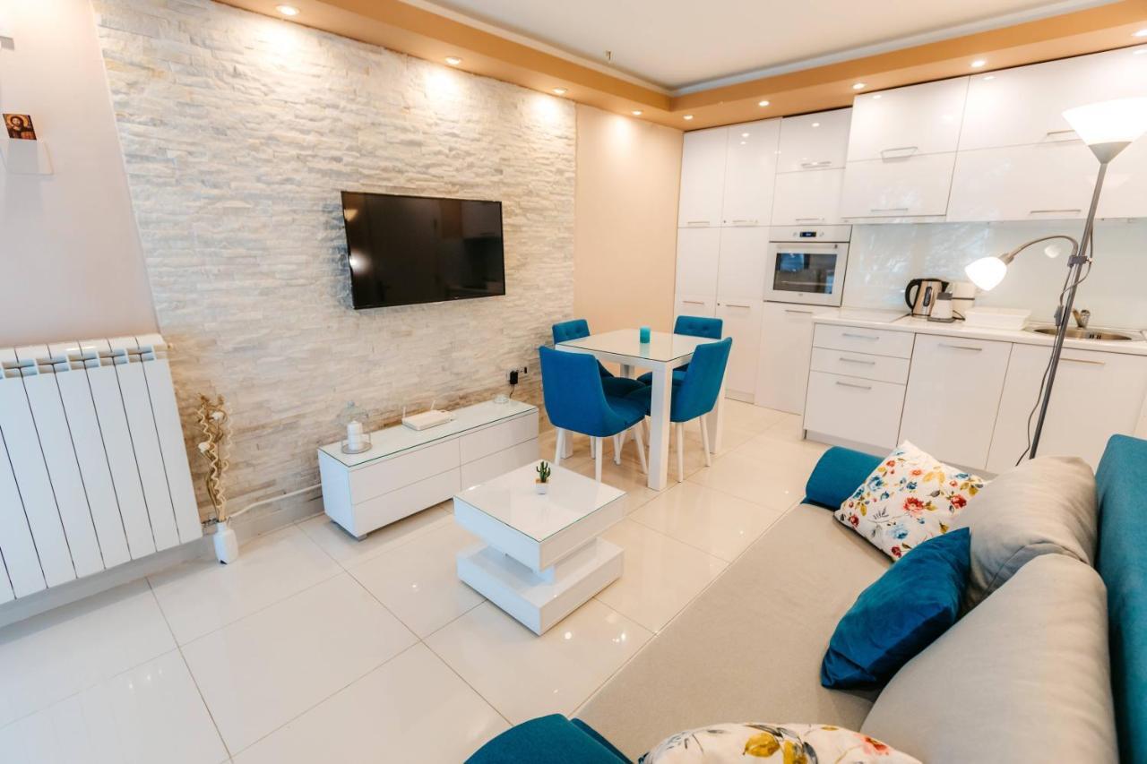 Turist Apartment Ниш Екстер'єр фото